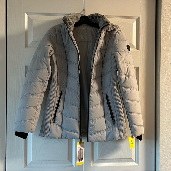 NWT Nautica Ladies’ Stretch Puffer Hooded Jacket, S - Picture 2 of 6